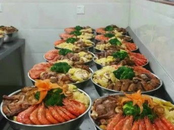 深圳企業(yè)優(yōu)選餐飲外包指南 煜成餐飲上門包辦服務解析